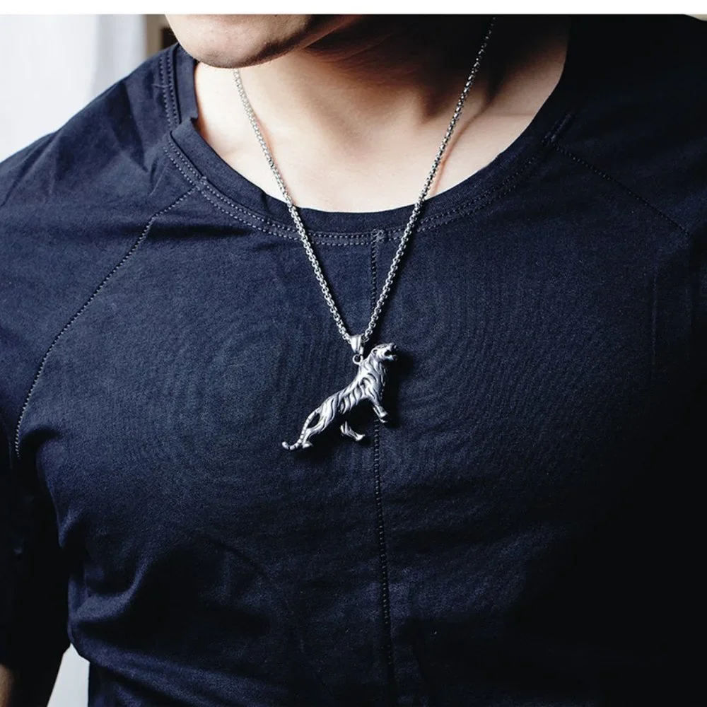 ❤️Animal tiger stainless steel pendant necklace for women/men, N90201P183